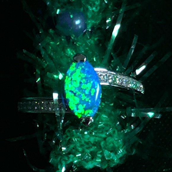 Opal and CZ sterling with rhodium plating ring - Picture 1 of 6